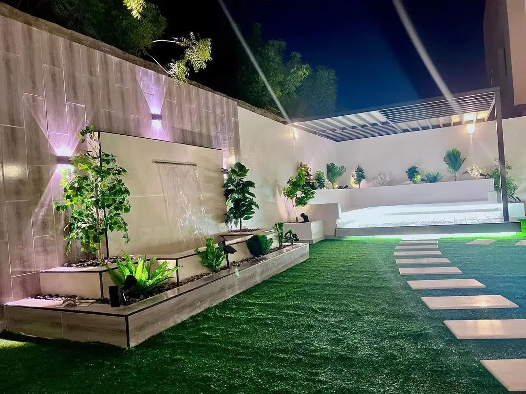 تنسيق حدائق منزلية بالرياض تصميم حدائق فلل عشب صناعي بالمتر شركة حدائق منازل الرياض